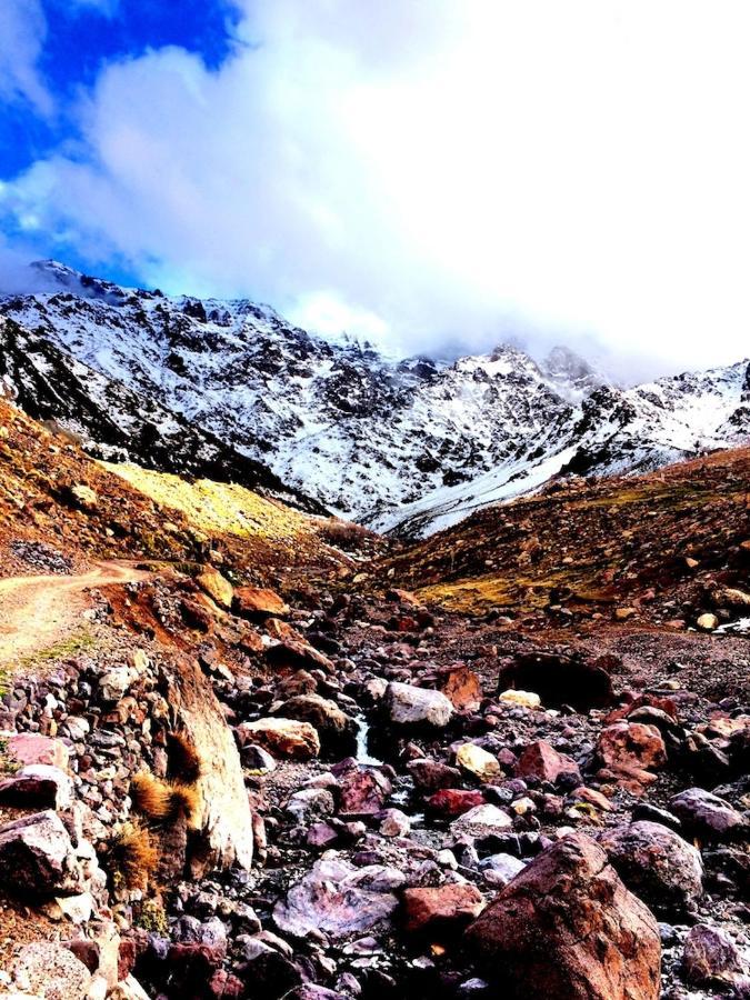 Gite Entre Les Vallees Tacheddirt Exteriér fotografie